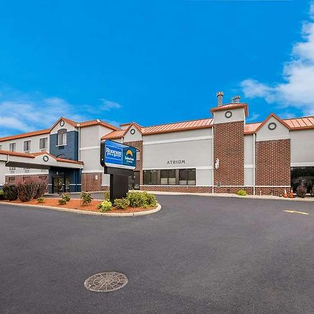Suburban Studios Milwaukee Airport Εξωτερικό φωτογραφία
