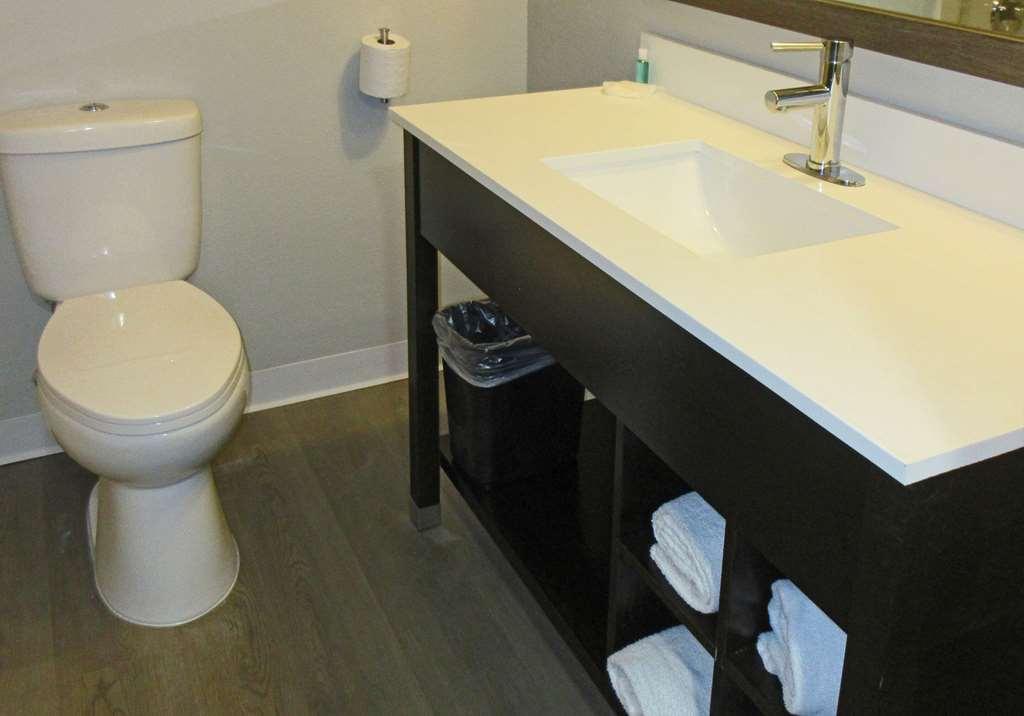Suburban Studios Milwaukee Airport Δωμάτιο φωτογραφία