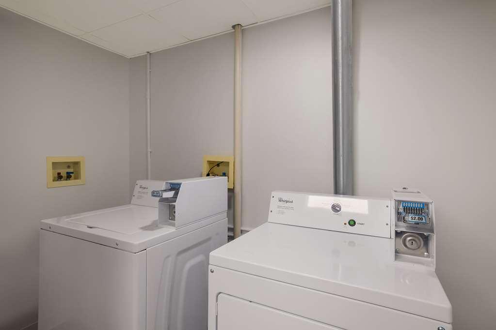 Suburban Studios Milwaukee Airport Ανέσεις φωτογραφία
